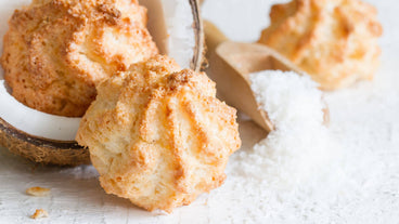 Coconut Macaroons & Strawberry Banana Ice Cream