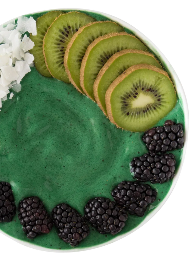 Smoothie with kiwi and blackberry
